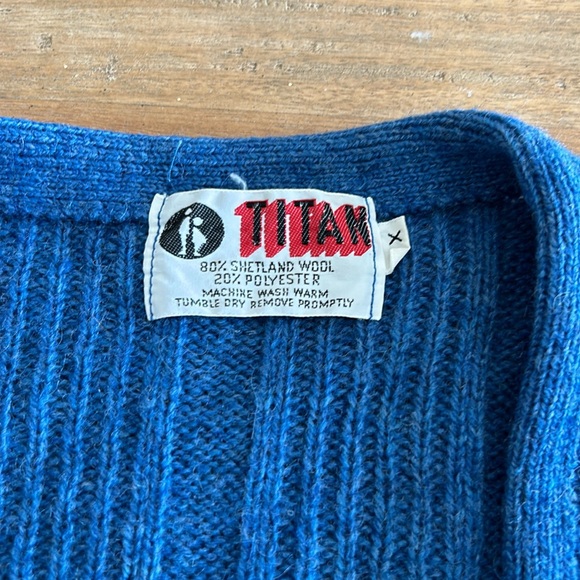 Shetland Wool Titan Sweater Vest - Picture 2 of 9